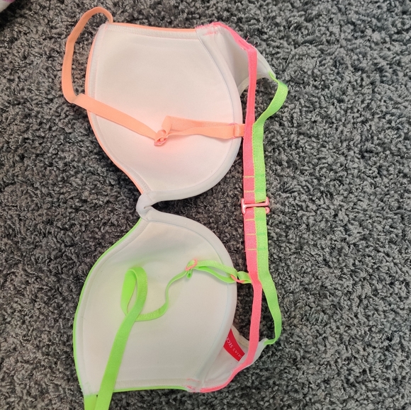 VS great condition, white and neon bikini top - Picture 2 of 5